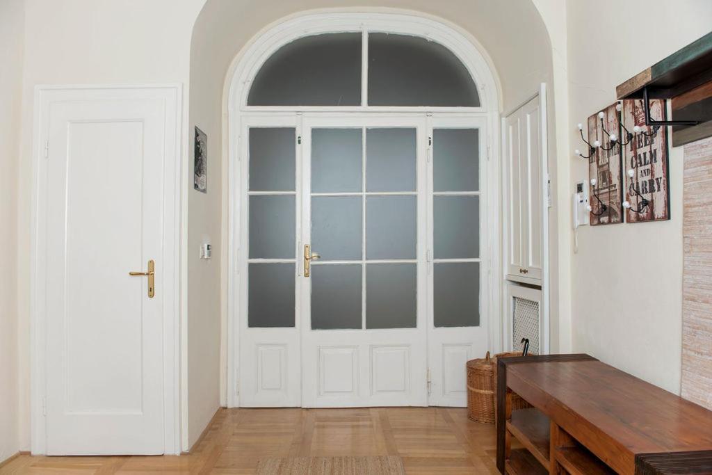 Velky Apartman Bratysława Zewnętrze zdjęcie