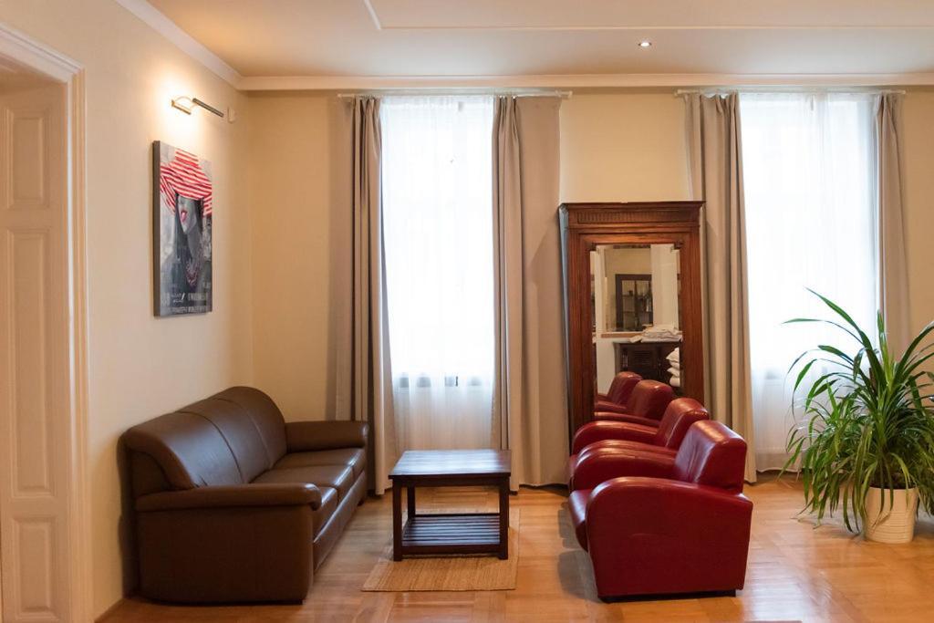 Velky Apartman Bratysława Zewnętrze zdjęcie