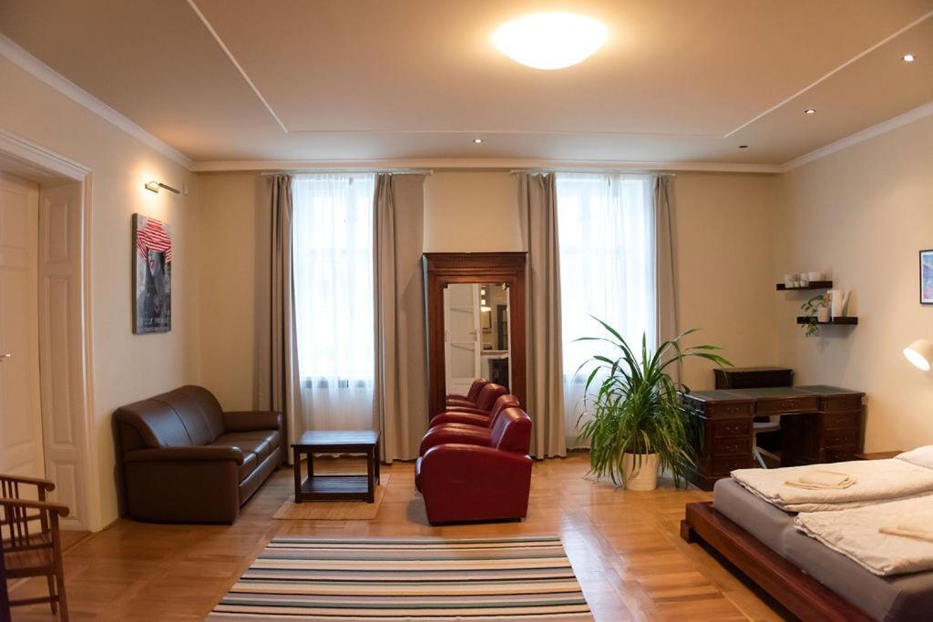 Velky Apartman Bratysława Zewnętrze zdjęcie